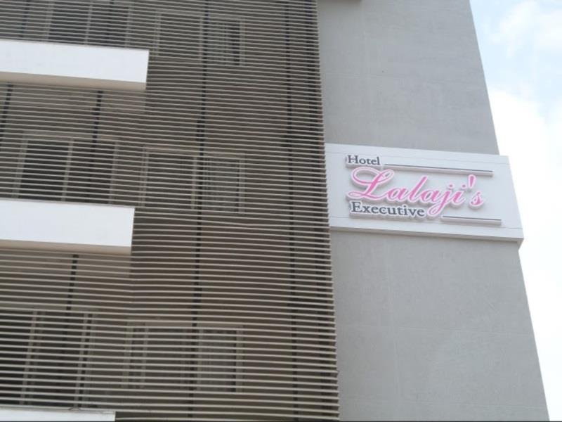 Hotel Treebo Lalaji'S Executive Aurangabad  Zewnętrze zdjęcie