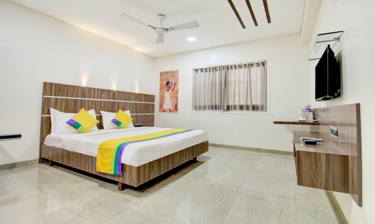Hotel Treebo Lalaji'S Executive Aurangabad  Zewnętrze zdjęcie