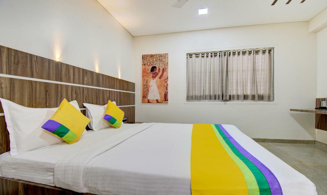 Hotel Treebo Lalaji'S Executive Aurangabad  Zewnętrze zdjęcie