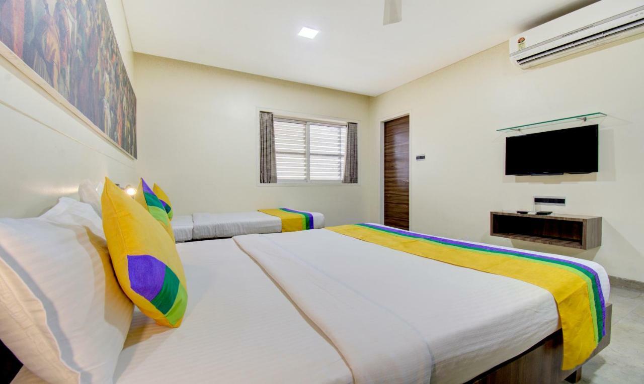 Hotel Treebo Lalaji'S Executive Aurangabad  Zewnętrze zdjęcie