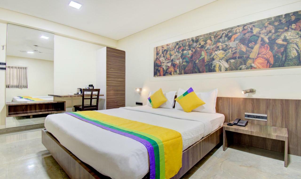 Hotel Treebo Lalaji'S Executive Aurangabad  Zewnętrze zdjęcie