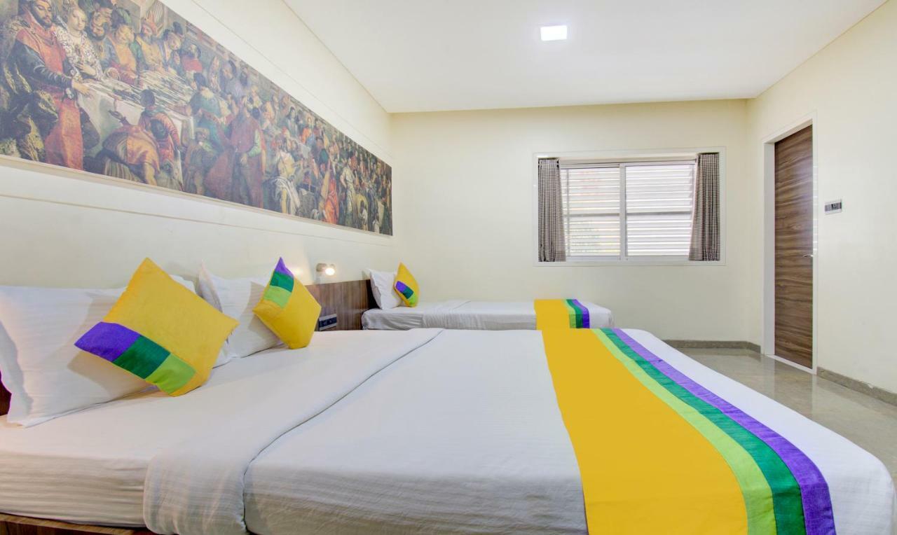 Hotel Treebo Lalaji'S Executive Aurangabad  Zewnętrze zdjęcie