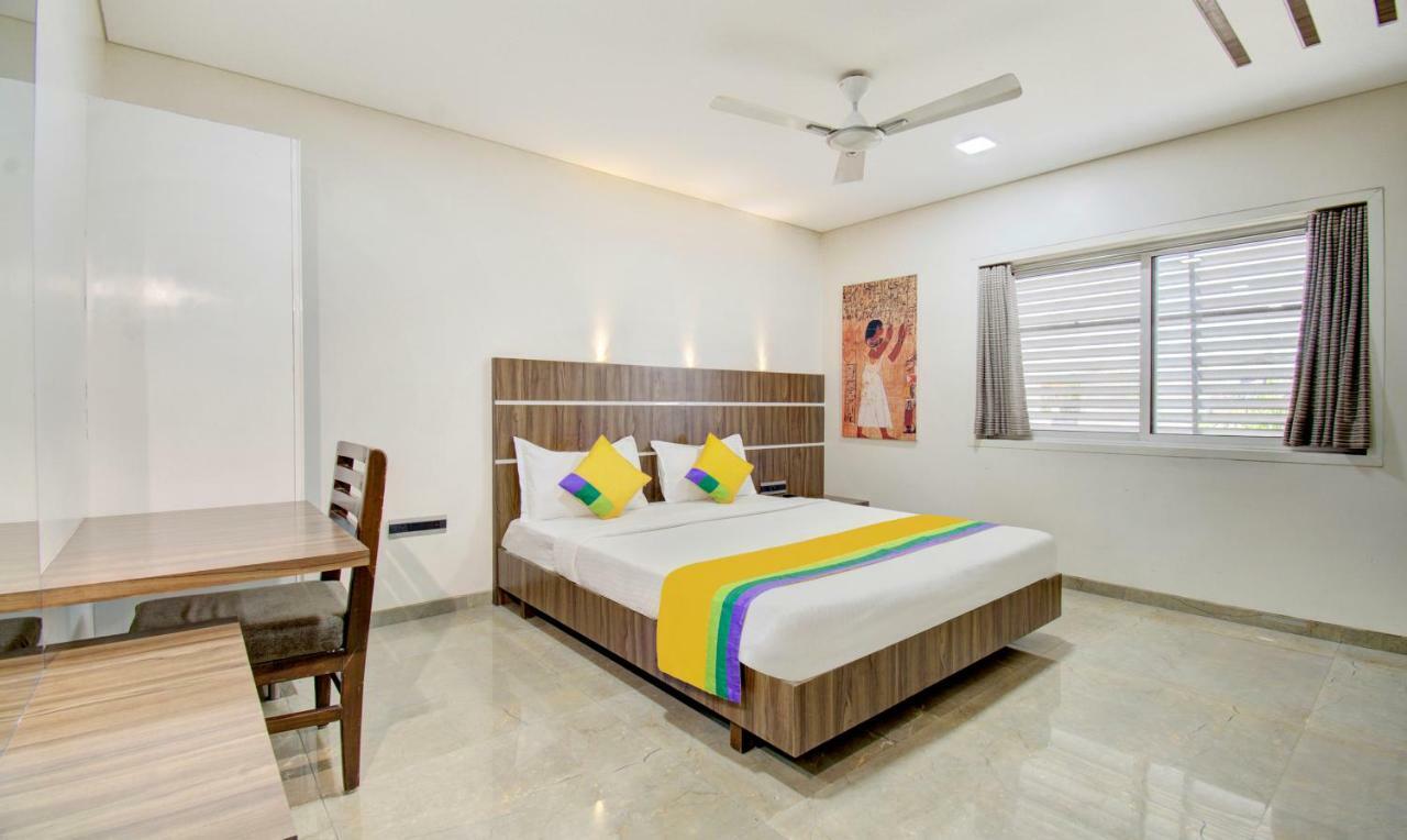 Hotel Treebo Lalaji'S Executive Aurangabad  Zewnętrze zdjęcie