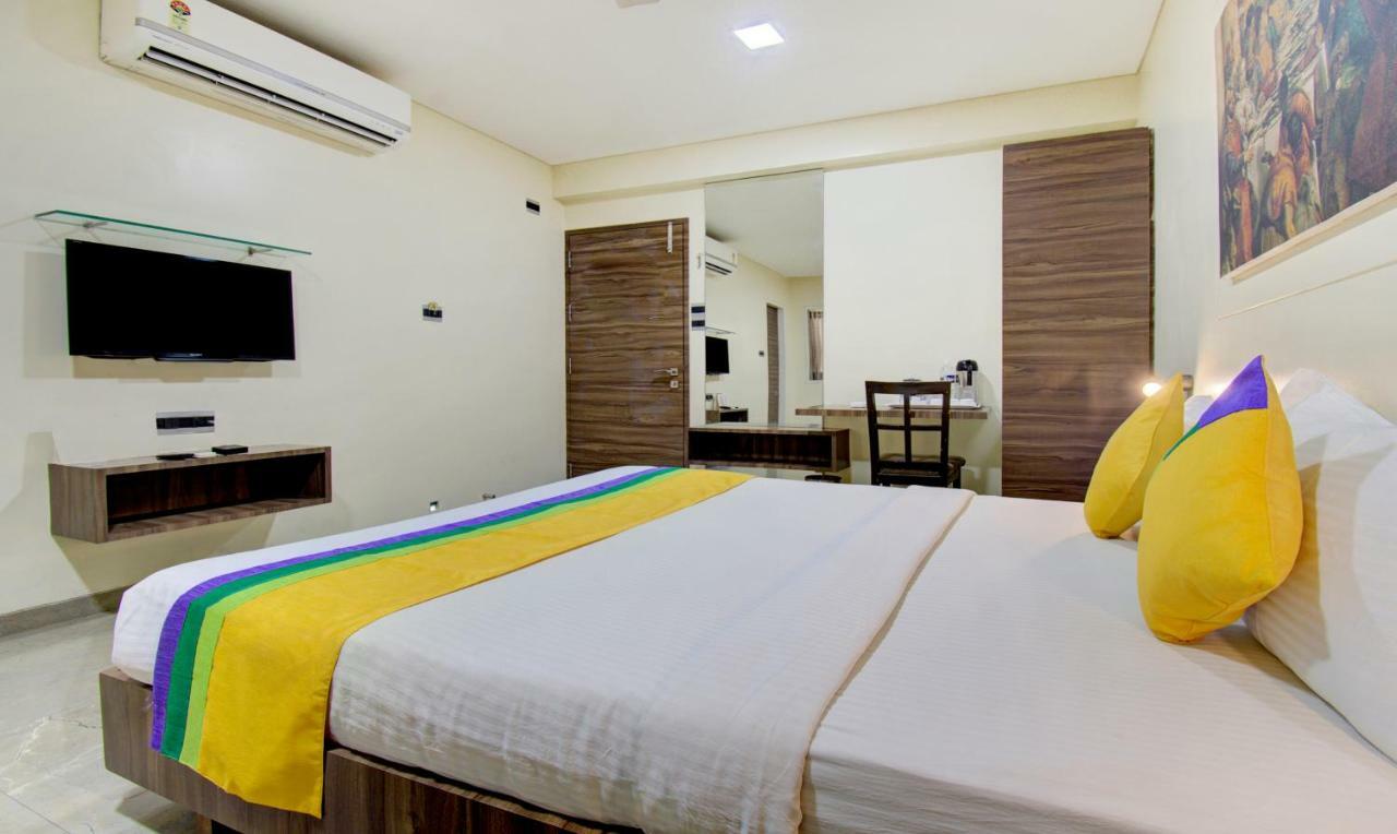 Hotel Treebo Lalaji'S Executive Aurangabad  Zewnętrze zdjęcie