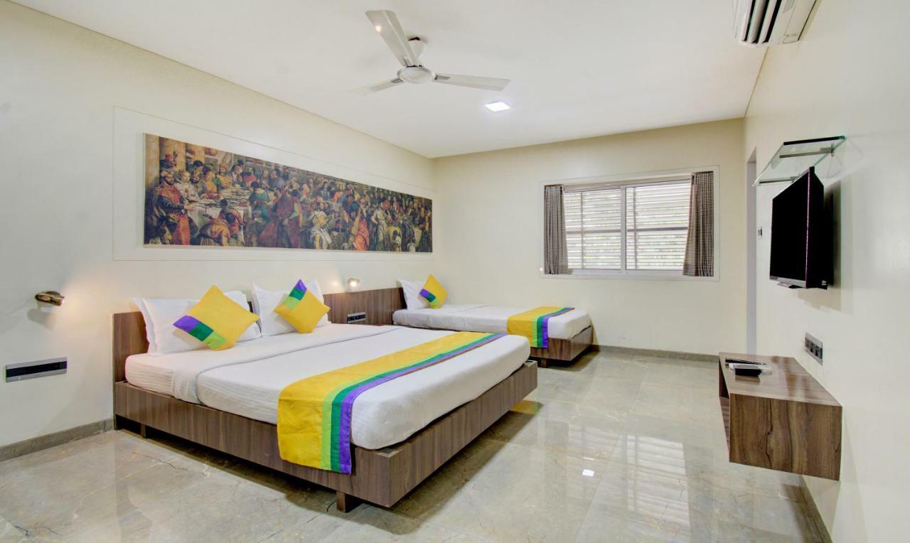 Hotel Treebo Lalaji'S Executive Aurangabad  Zewnętrze zdjęcie