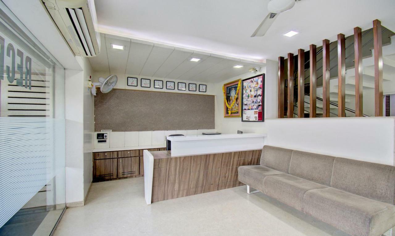 Hotel Treebo Lalaji'S Executive Aurangabad  Zewnętrze zdjęcie